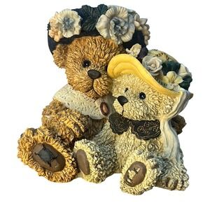 Young's Vintage Teddy Bear Victorian‎ Cameo Brooch Figurine Statue